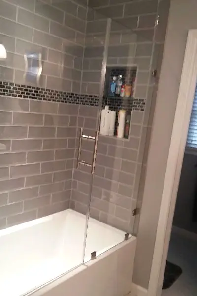 Frameless Swing Door Tub Enclosure